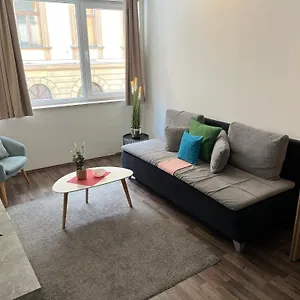 Nova , Budapest Hungría